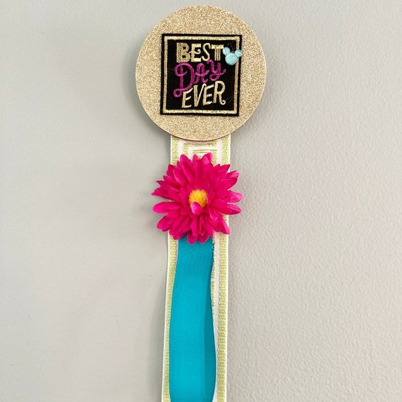 Disney Mouse Ear Wall Display Headband Holder Hanging Storage BEST DAY EVER - Picture 3 of 9